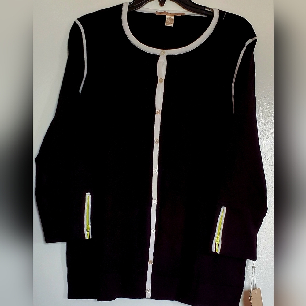 BELFORD Women's Black and White Cotton Button-Up Cardigan